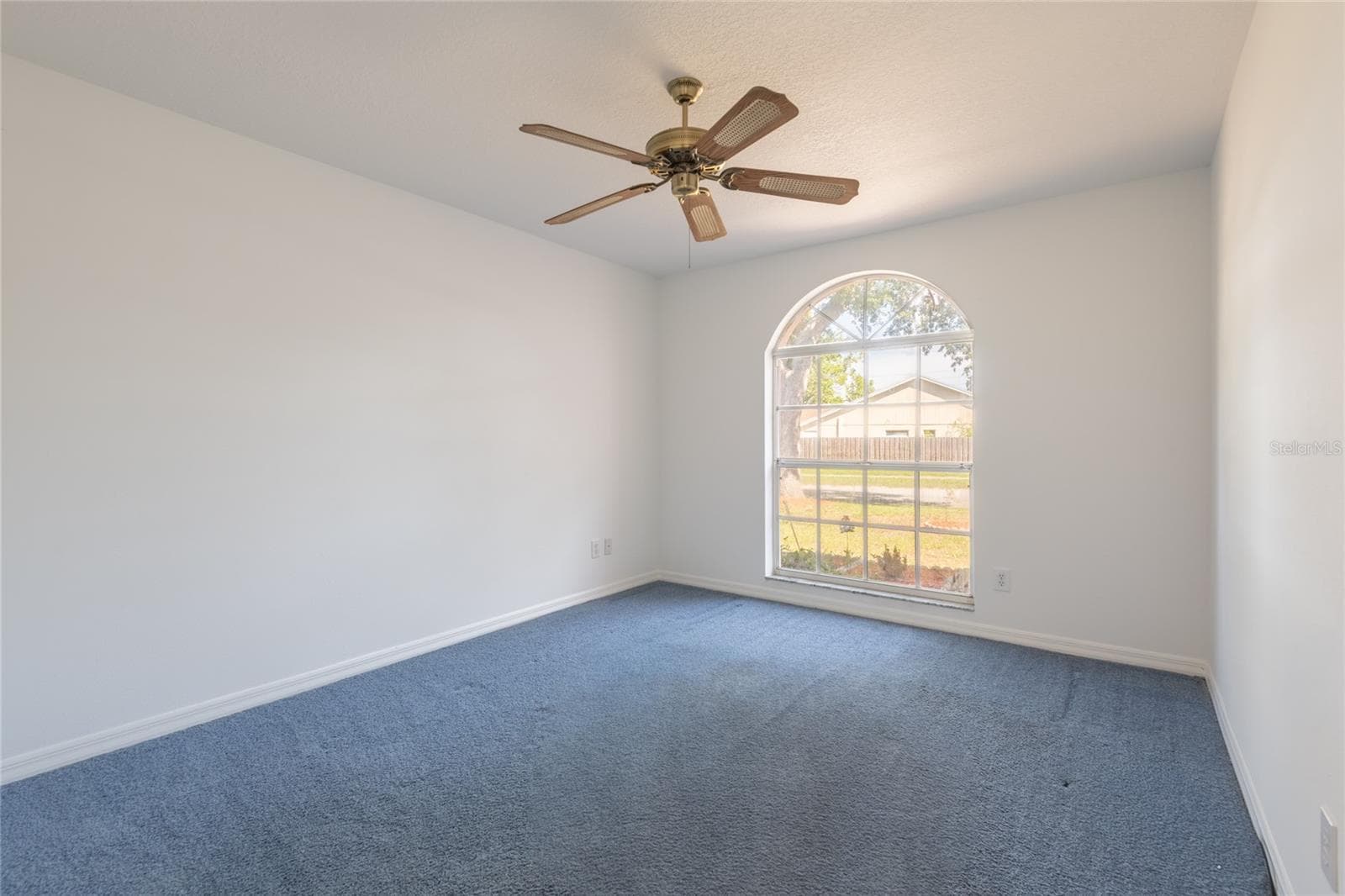 2nd front bedroom - 1914 WOODCUT DR, LUTZ