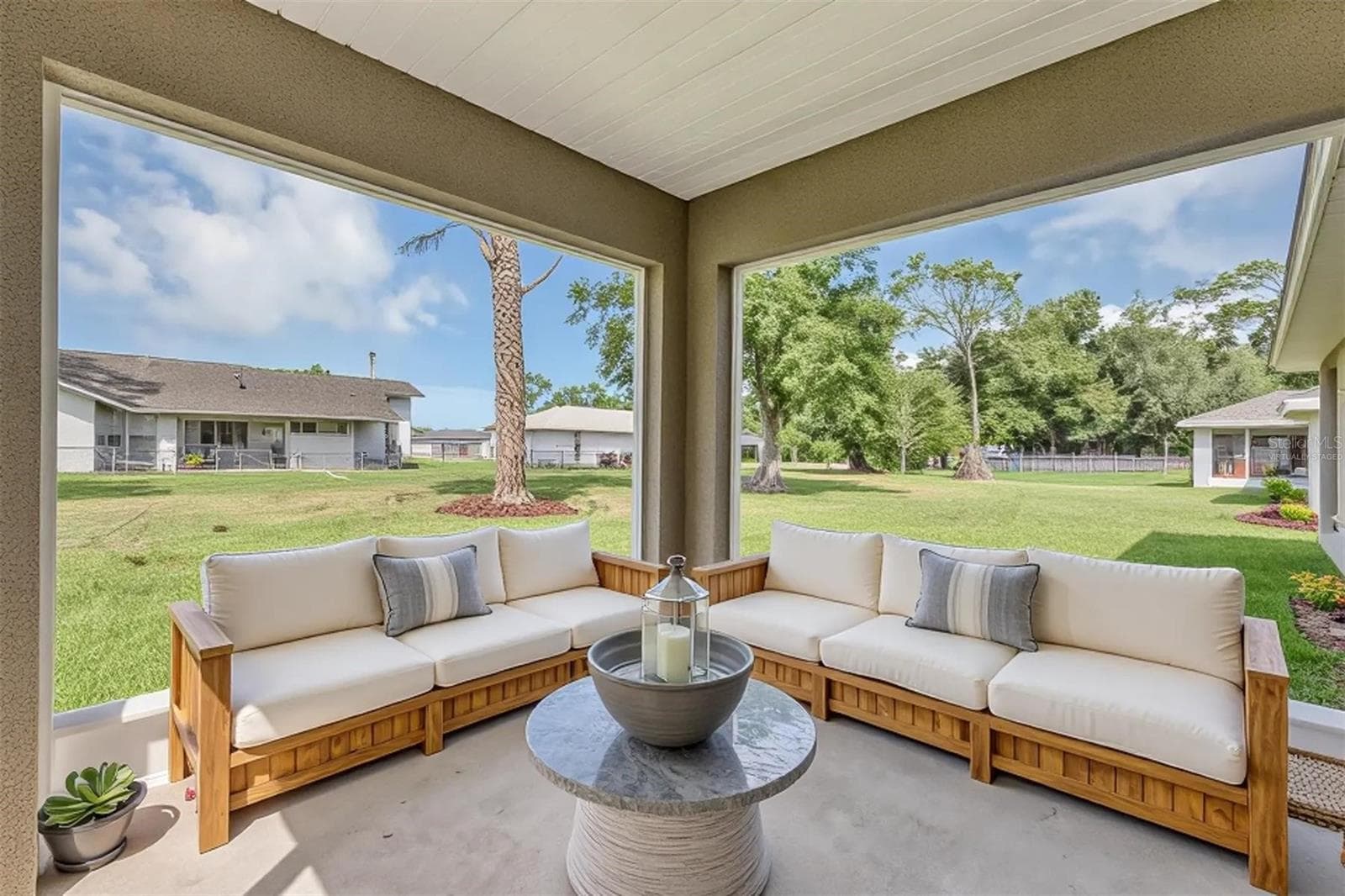 Virtually Staged - 42 WATER TRACK DR, OCALA
