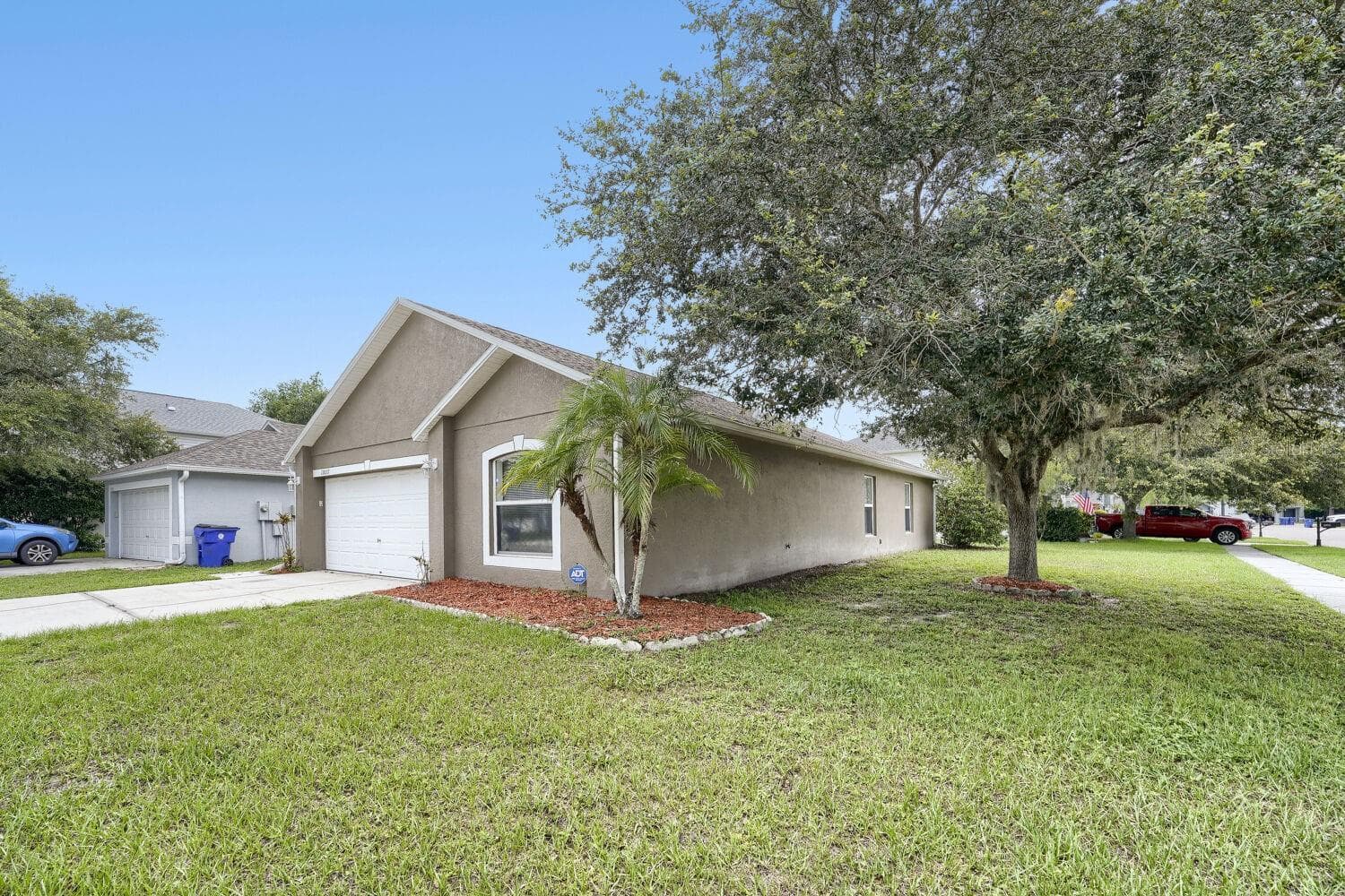 Single Family Residence at 17037 HOLMBY CT, LAND O LAKES, photo 4 of 34