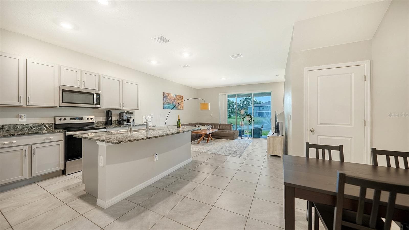 Townhouse at 8777 MILESTONE DR, SARASOTA, photo 6 of 58