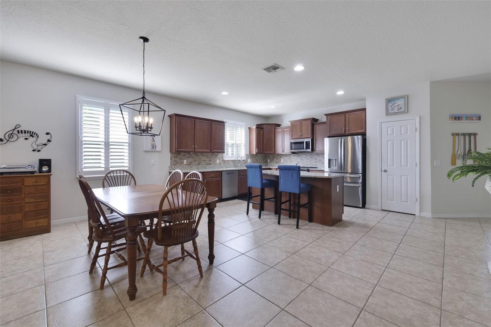 Single Family Residence at 21315 SORRAIA CV, MOUNT DORA, photo 14 of 33