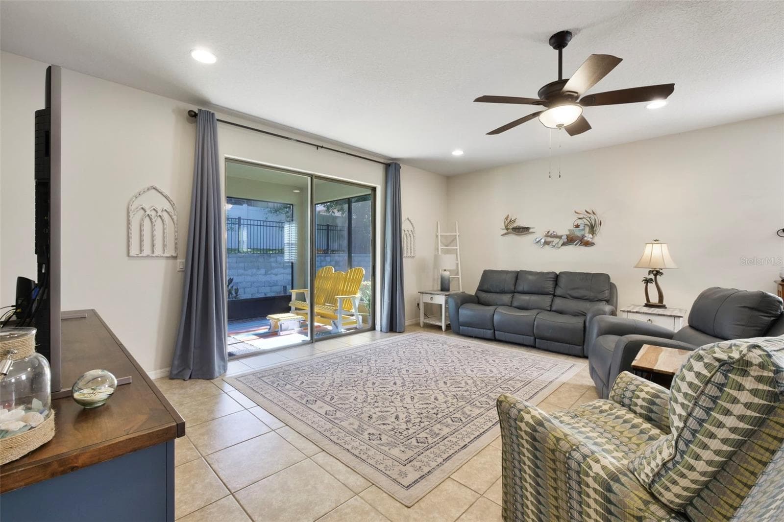 Single Family Residence at 21315 SORRAIA CV, MOUNT DORA, photo 18 of 33