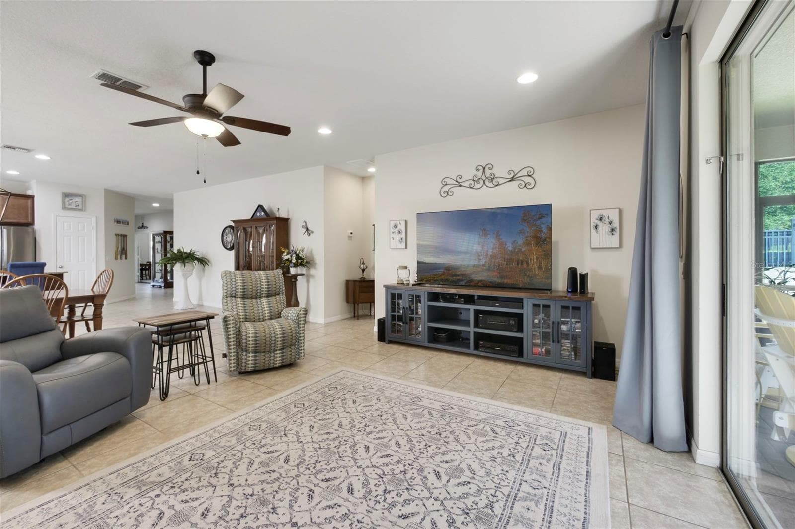 Single Family Residence at 21315 SORRAIA CV, MOUNT DORA, photo 21 of 33