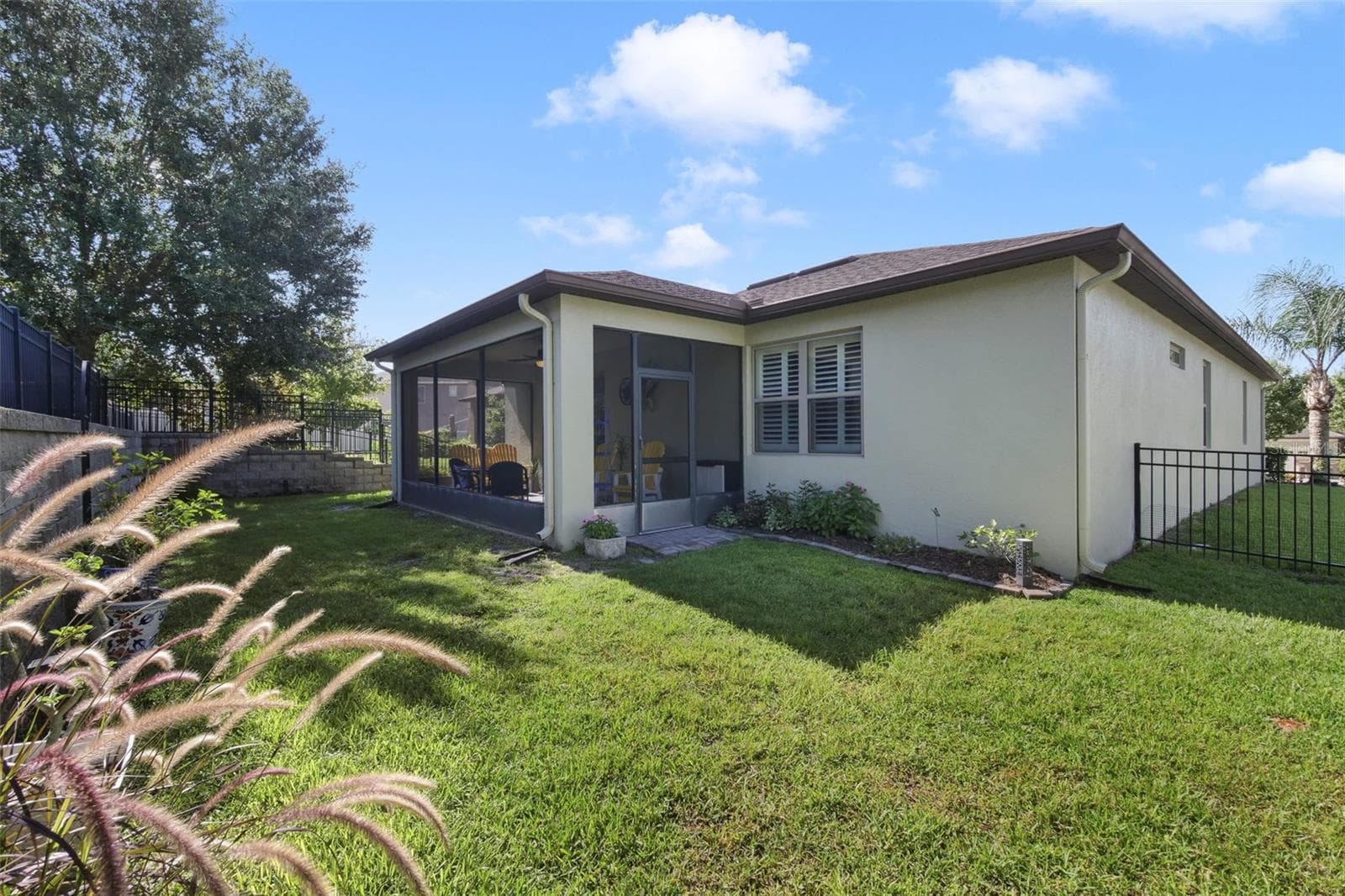 Single Family Residence at 21315 SORRAIA CV, MOUNT DORA, photo 31 of 33