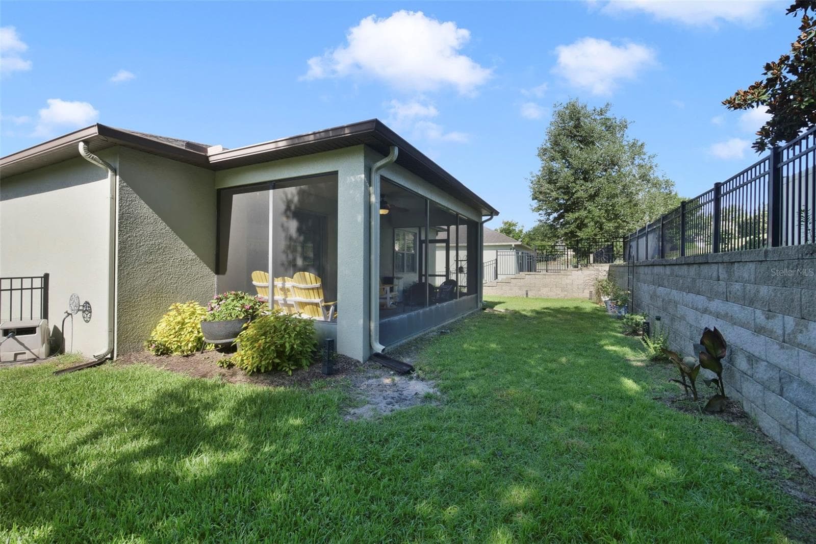 Single Family Residence at 21315 SORRAIA CV, MOUNT DORA, photo 32 of 33