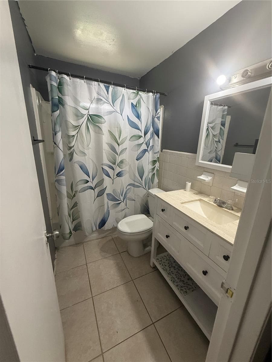 Single Family Residence at 11129 ROBERTS LN, RIVERVIEW, photo 7 of 11