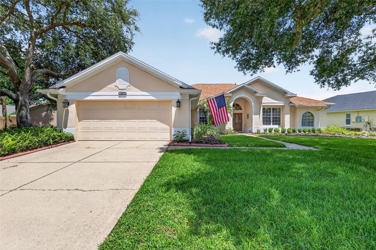 8059 LAUREL RIDGE DR