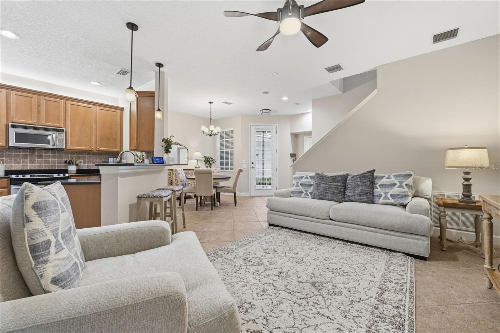 Living Room - 14613 MIRABELLE VISTA CIR, TAMPA