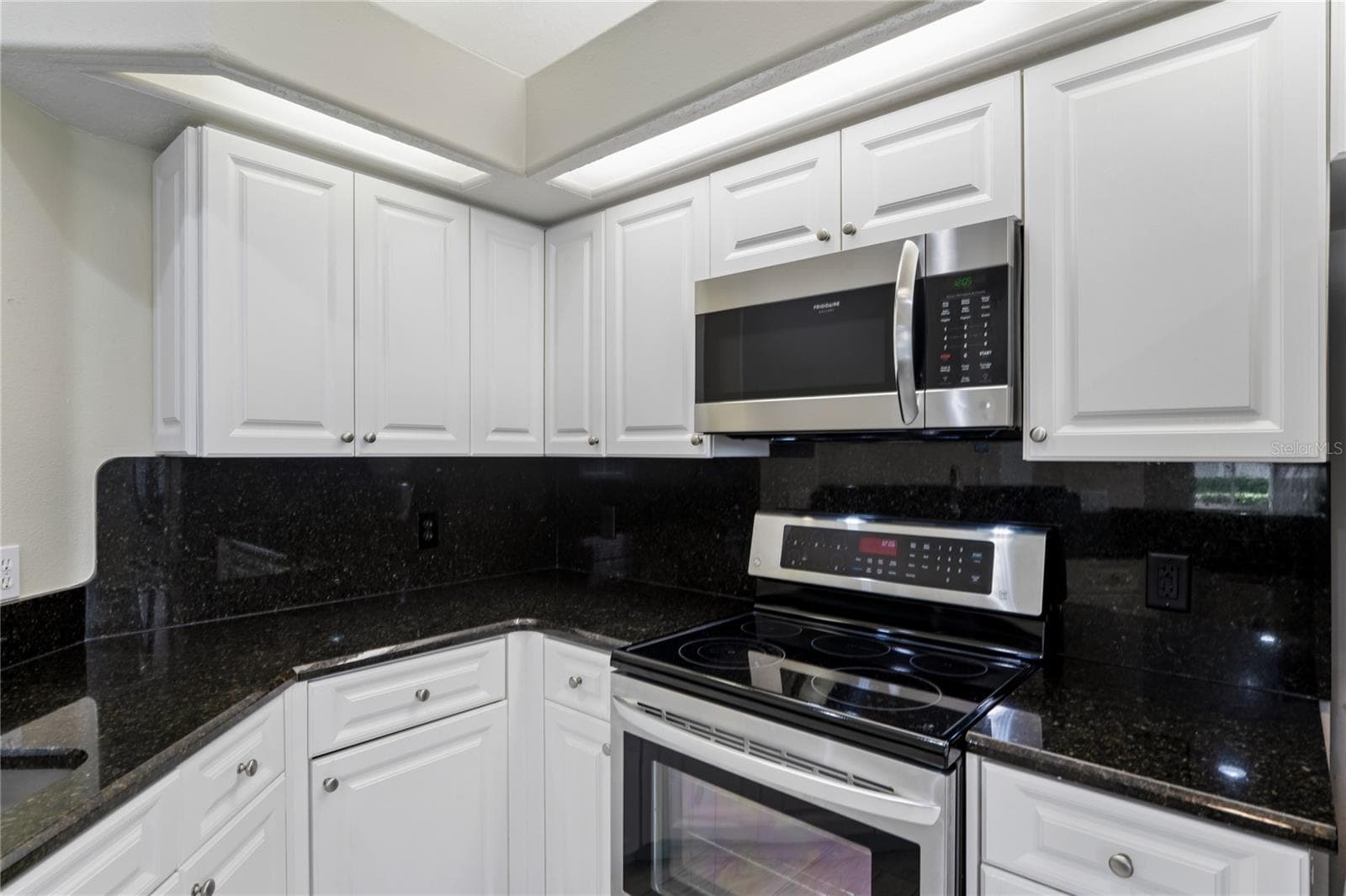 Villa at 14465 MIDDLE FAIRWAY DR, SPRING HILL,, photo 18 of 82