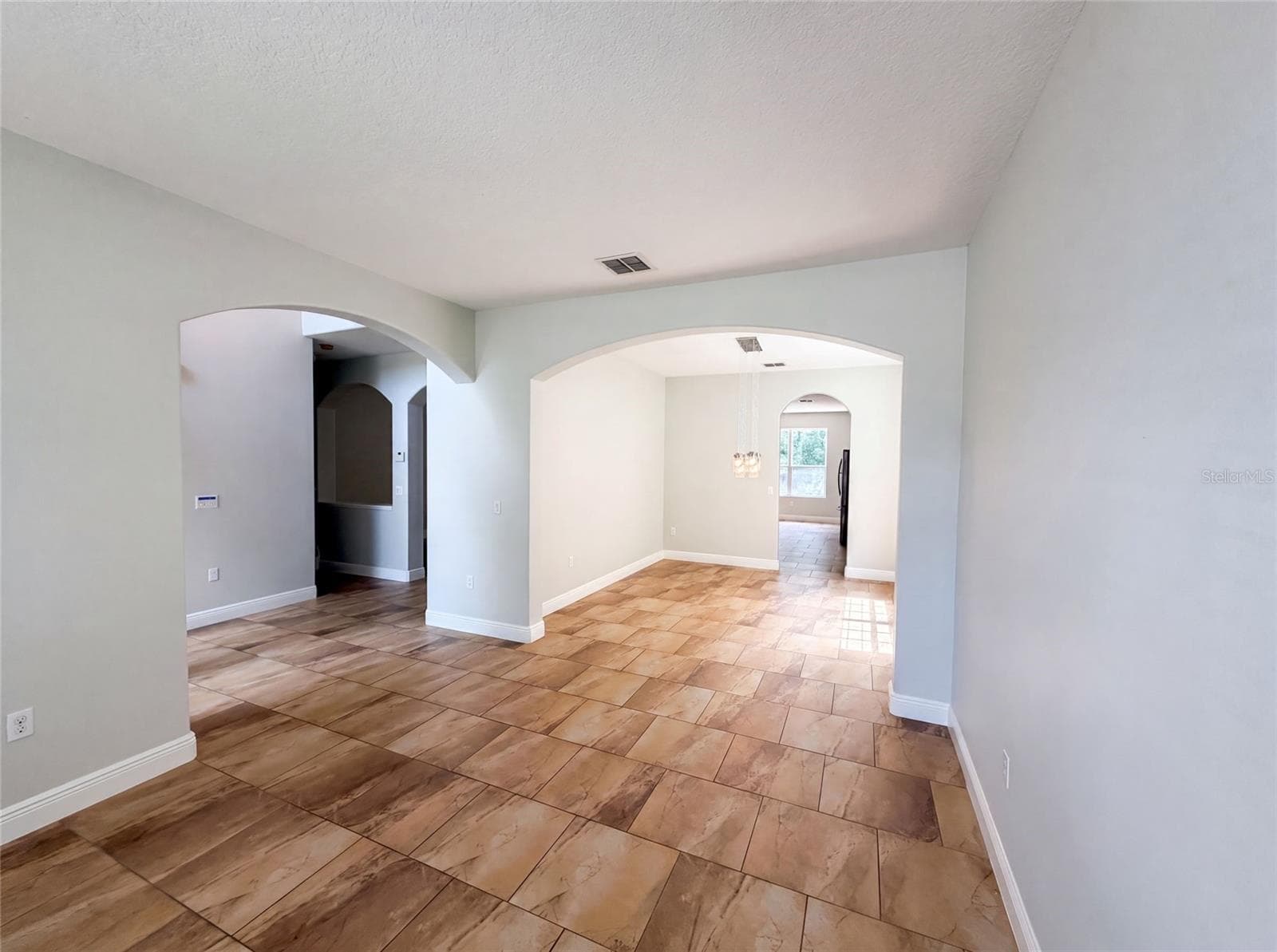 Single Family Residence at 12706 GROVEHURST AVE, WINTER GARDEN, photo 29 of 37