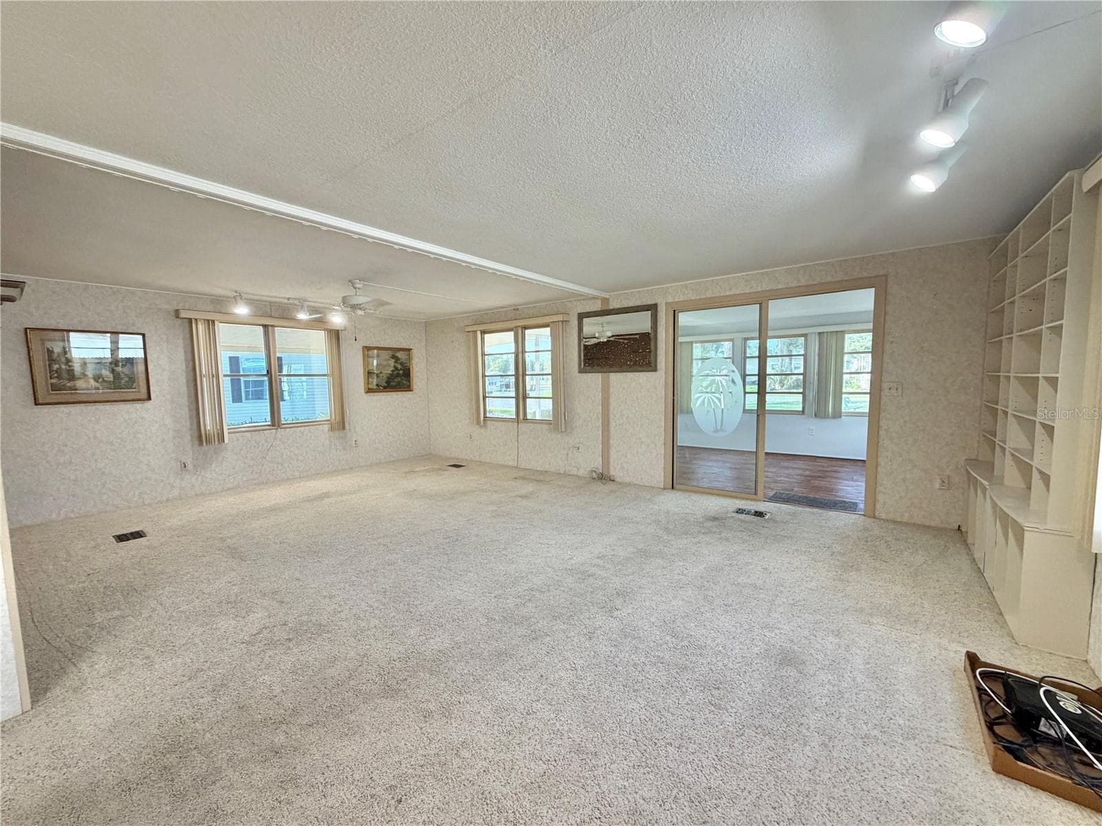 Mobile Home at 416 PALO VERDE DR, LEESBURG, photo 16 of 68