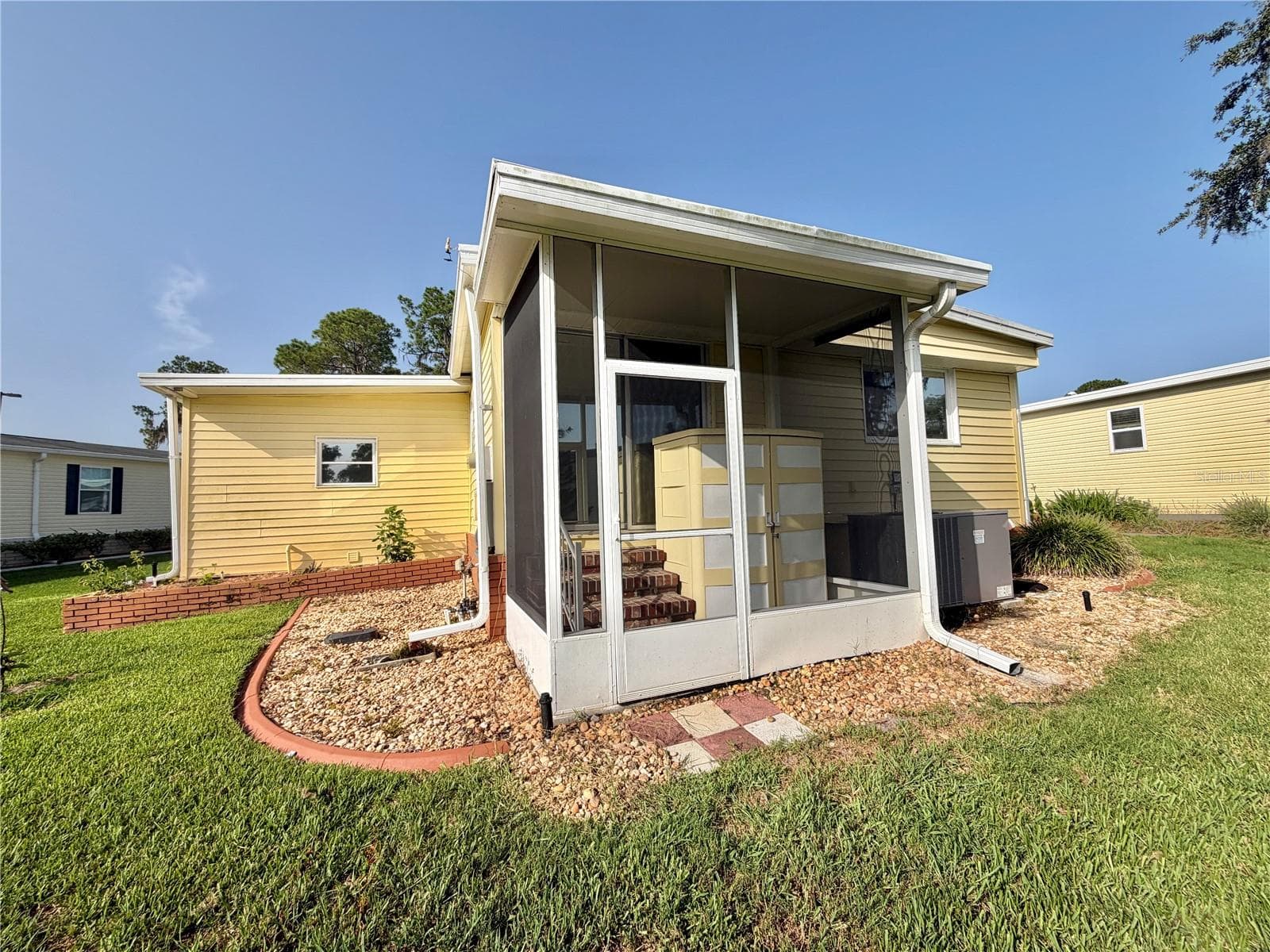 Mobile Home at 416 PALO VERDE DR, LEESBURG, photo 51 of 68