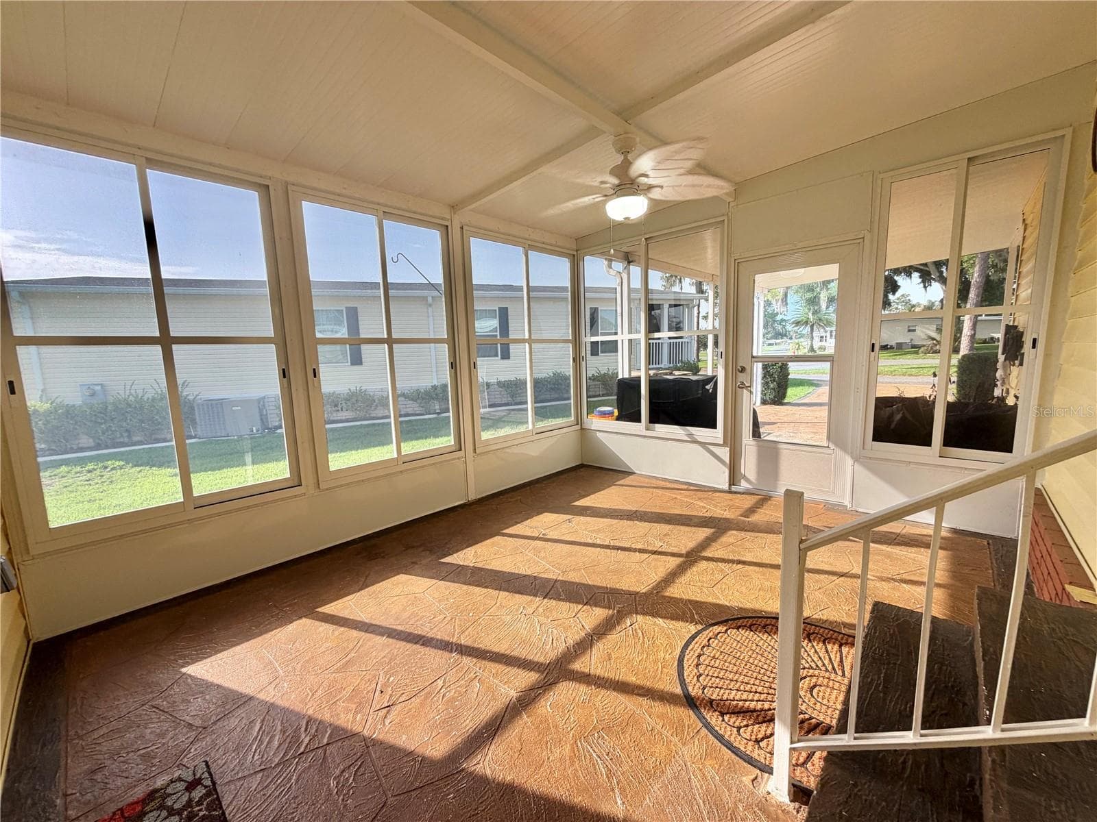 Mobile Home at 416 PALO VERDE DR, LEESBURG, photo 10 of 68