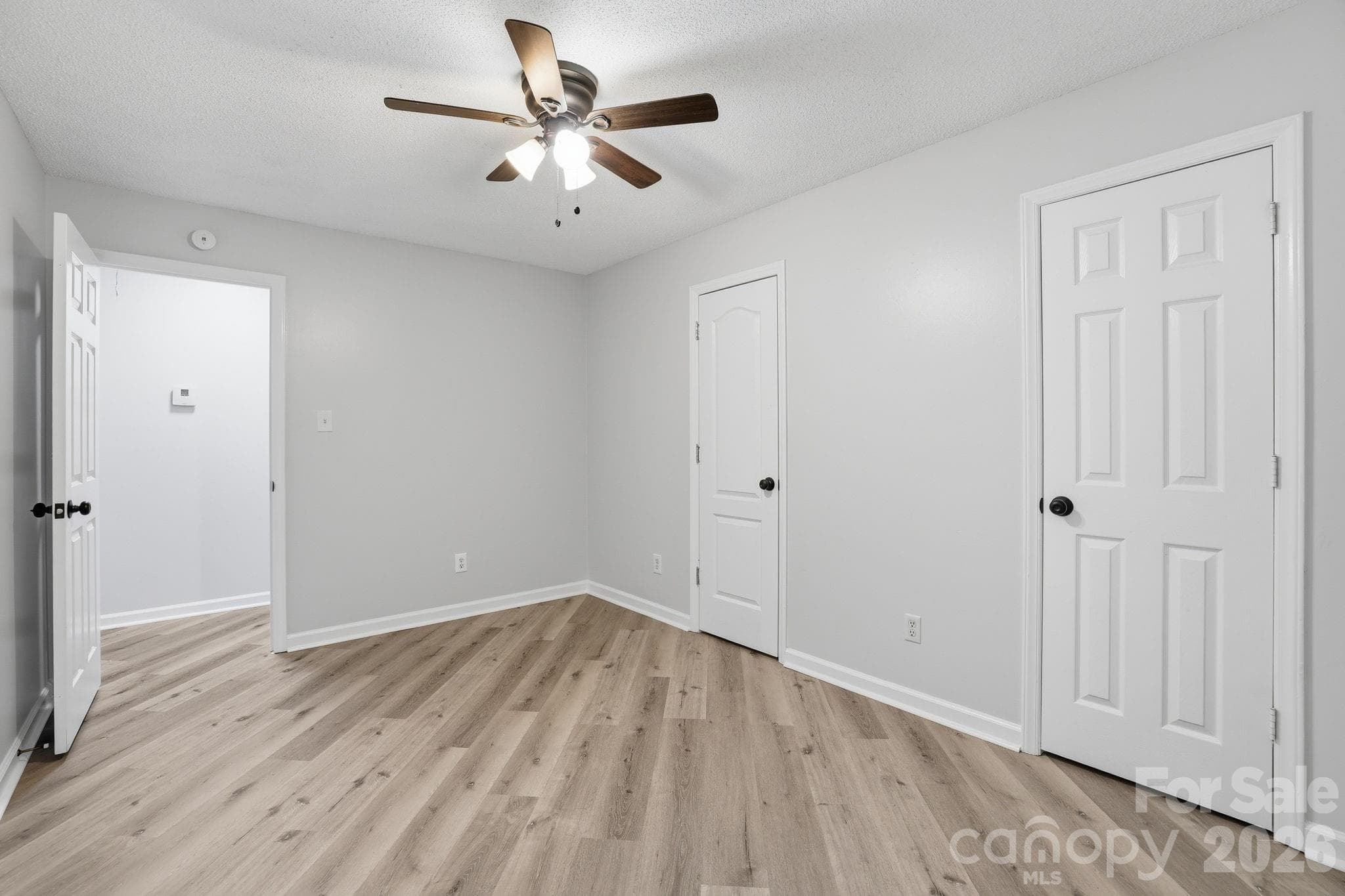 Single Family Residence at 1801 Bridgewood Drive, Lancaster, photo 22 of 46