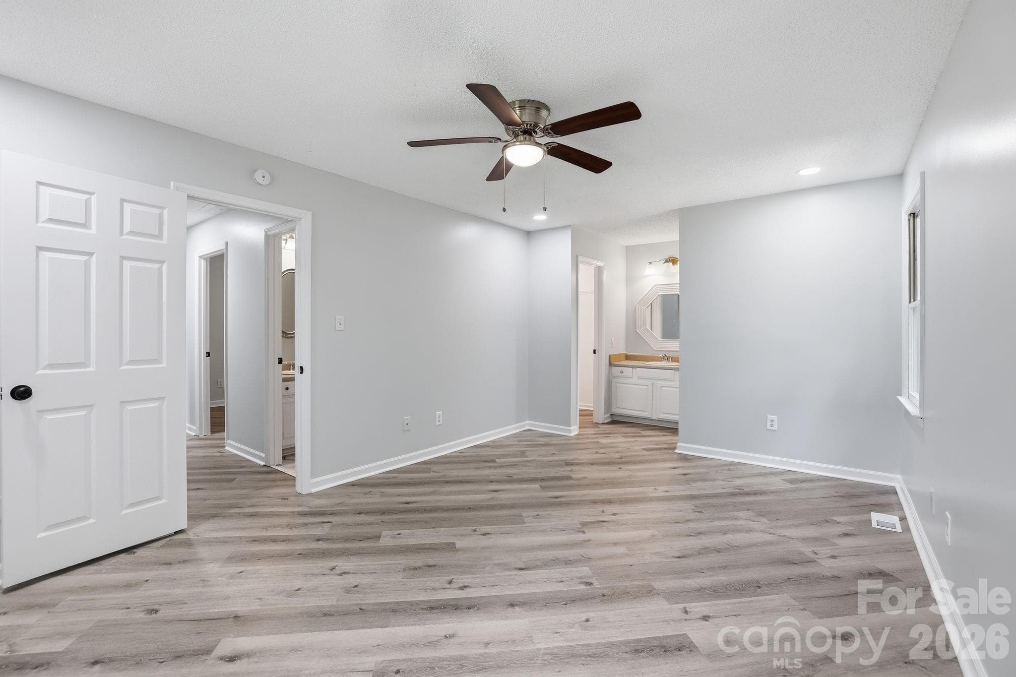 Single Family Residence at 1801 Bridgewood Drive, Lancaster, photo 26 of 46