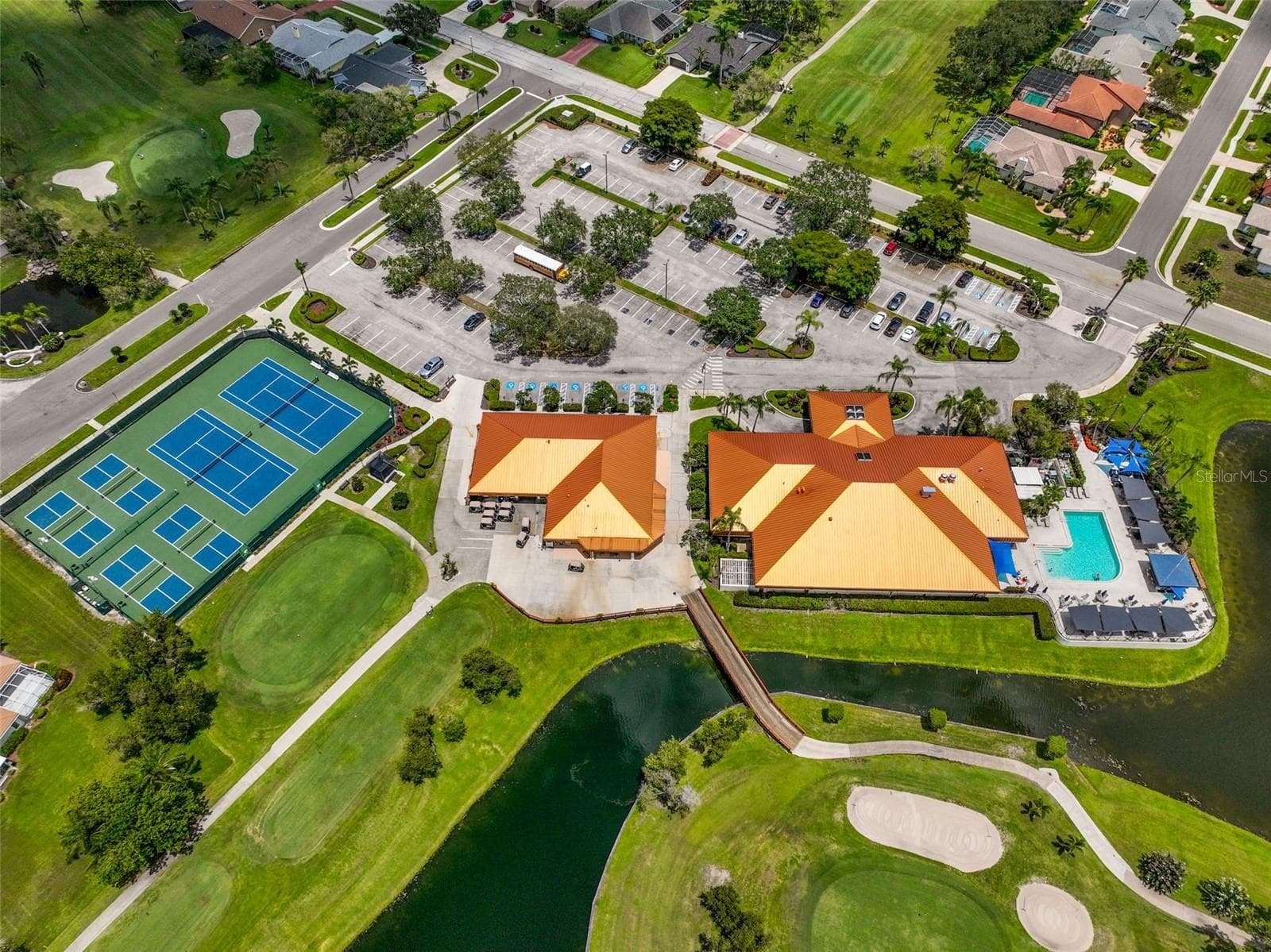 Condominium at 4211 CADDIE DR E #202, BRADENTON, photo 13 of 22
