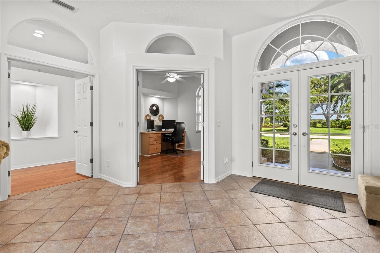 Single Family Residence at 7373 S SERENOA DR, SARASOTA, photo 8 of 98