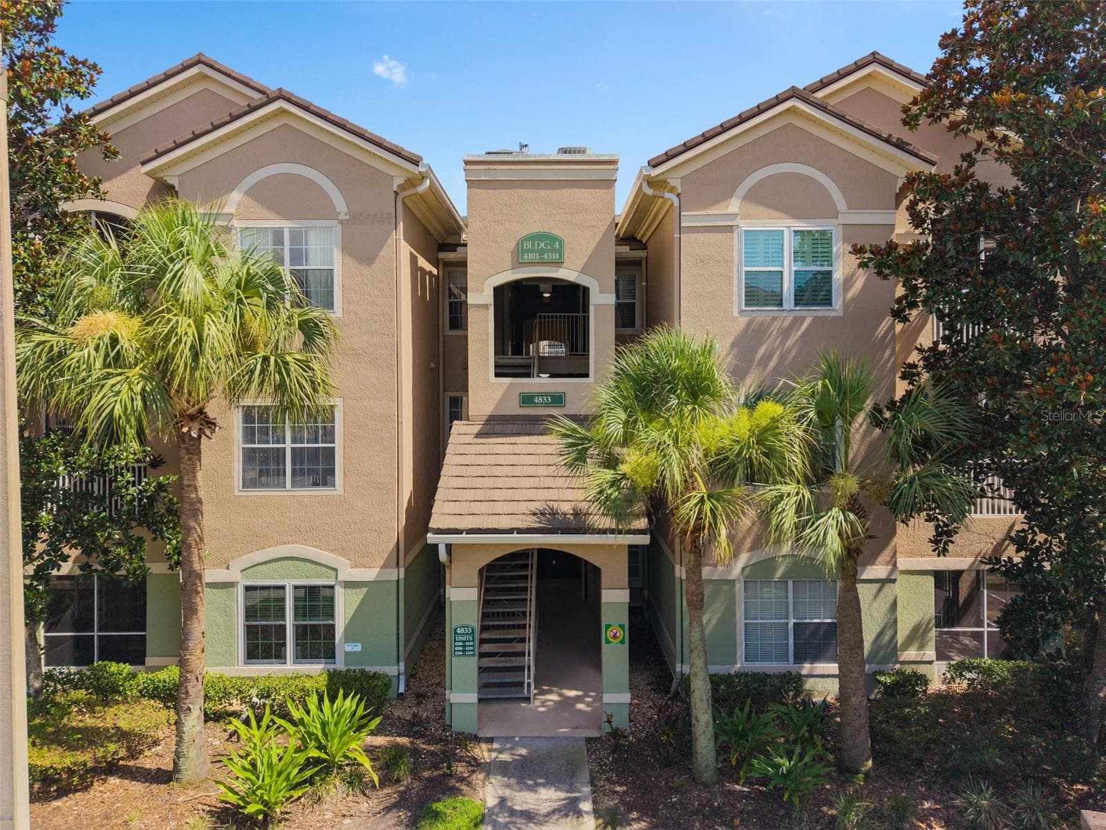 4833 CYPRESS WOODS DR #4306