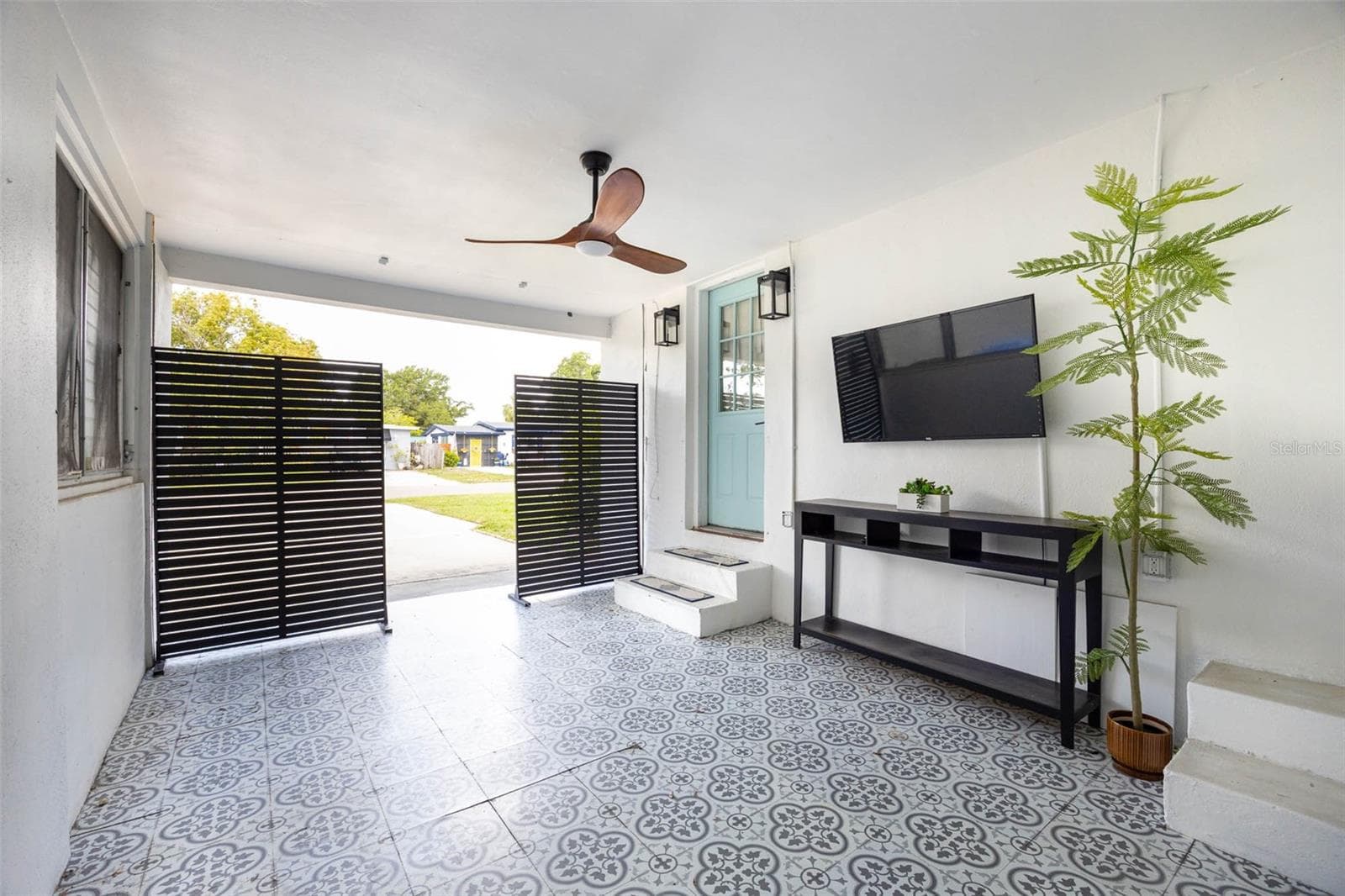 Single Family Residence at 5931 MANGROVE ST N, ST PETERSBURG, photo 27 of 30