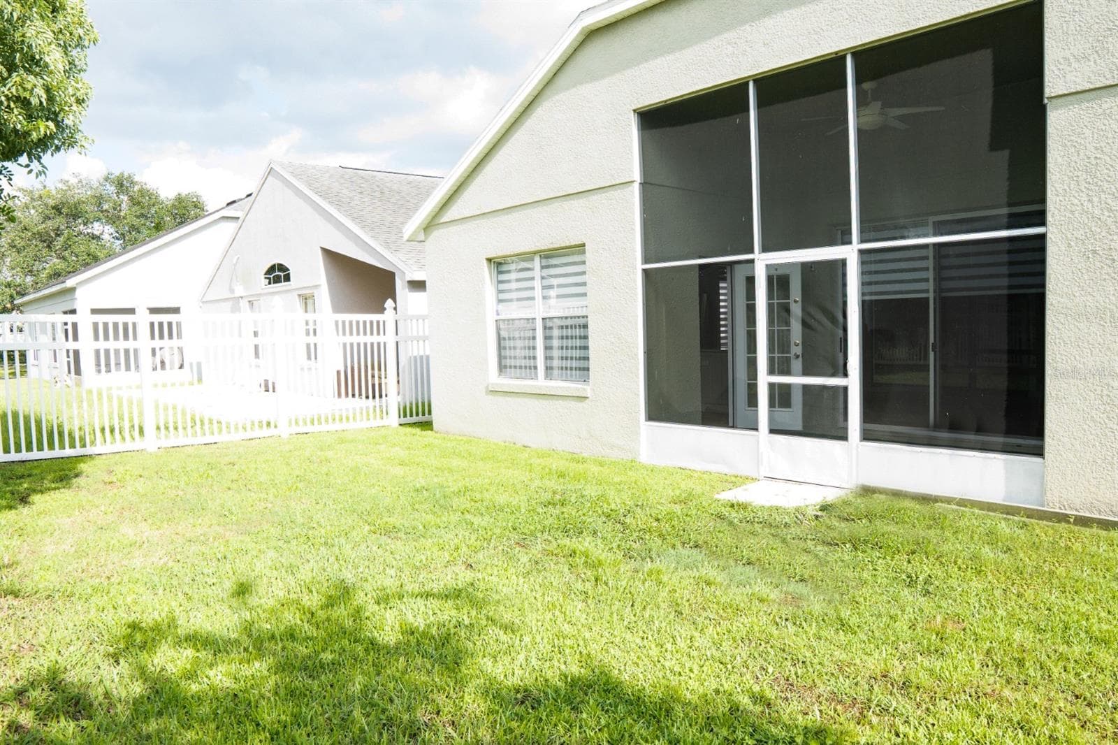 Single Family Residence at 2713 BARNSLEY LN, KISSIMMEE, photo 35 of 42