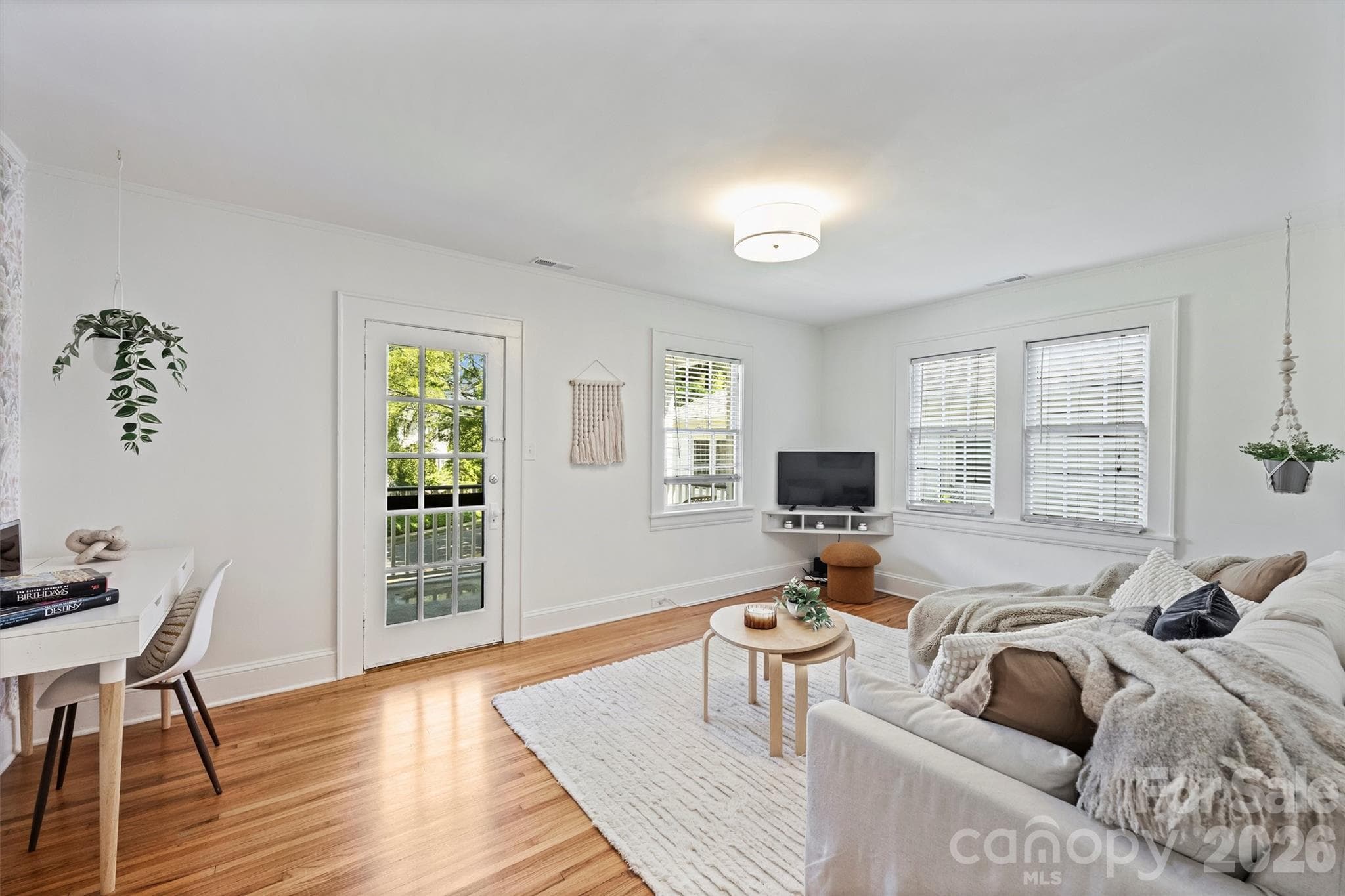Living Room - 118 N Laurel Avenue, Charlotte