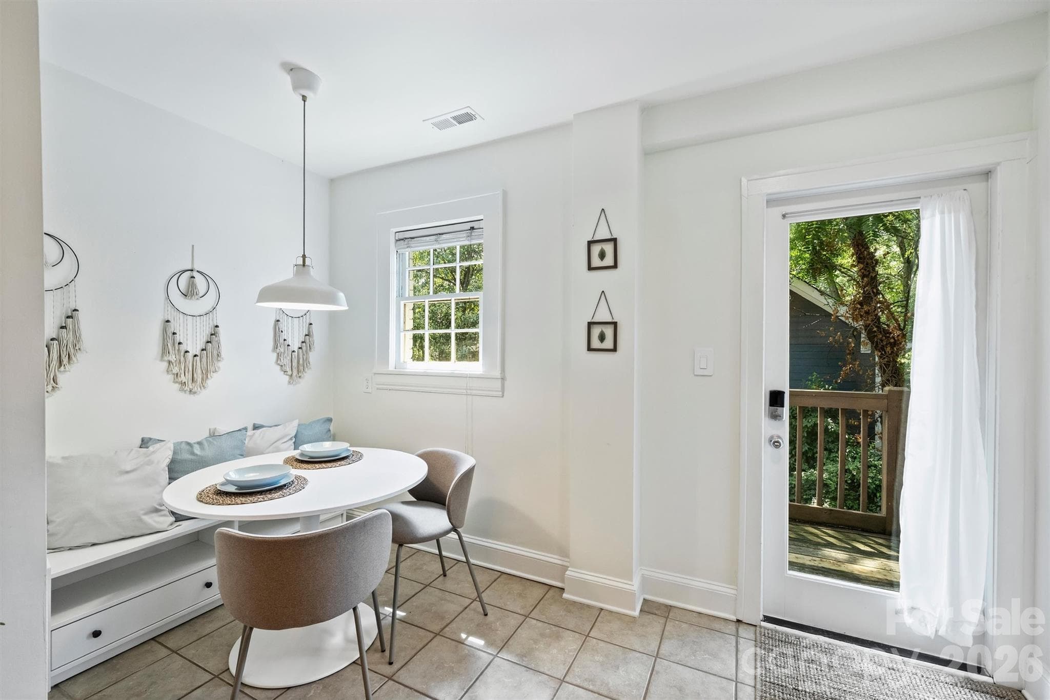 Dining Area - 118 N Laurel Avenue, Charlotte