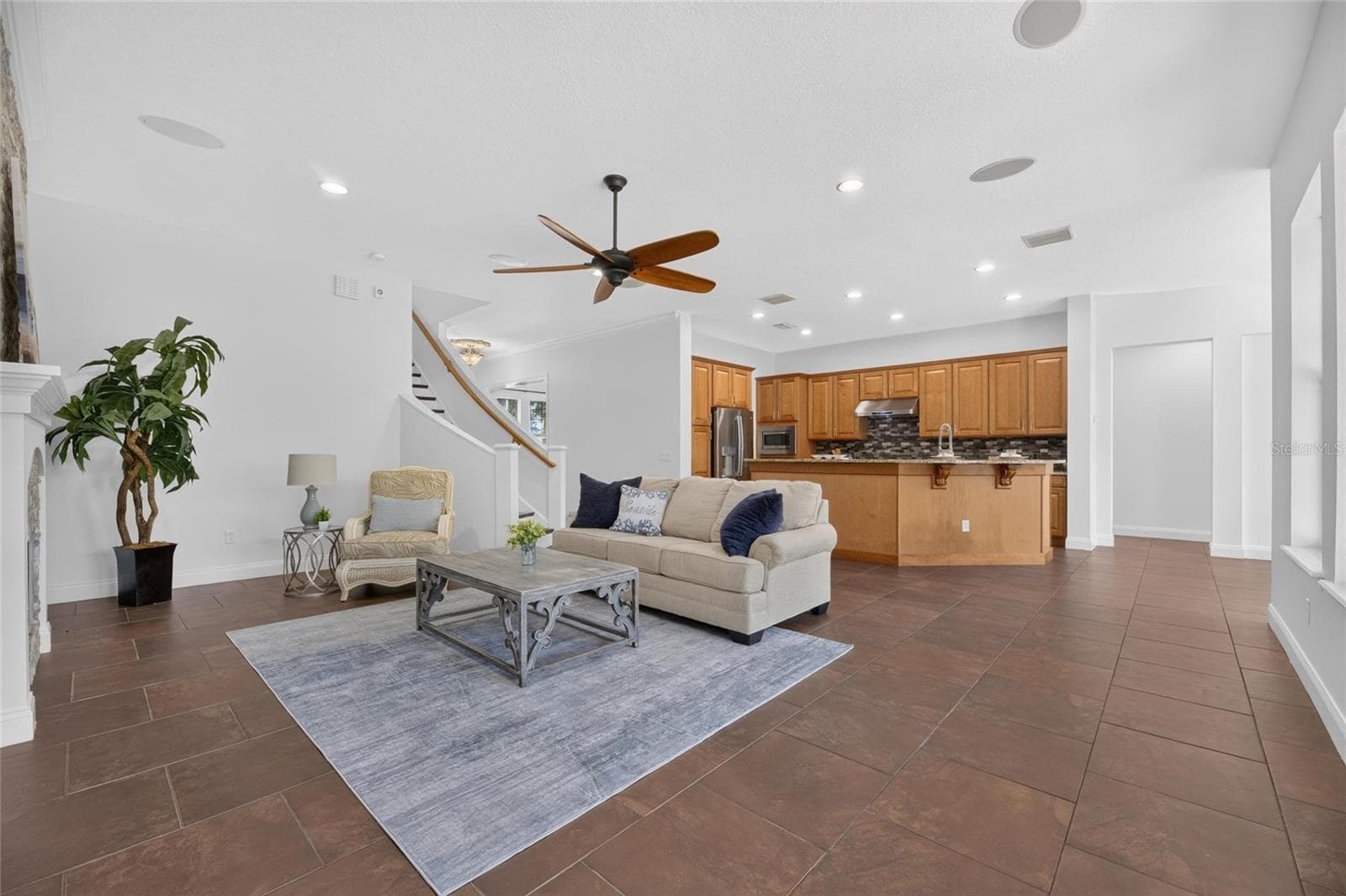 Single Family Residence at 824 ISLEBAY DR, APOLLO BEACH, photo 24 of 100