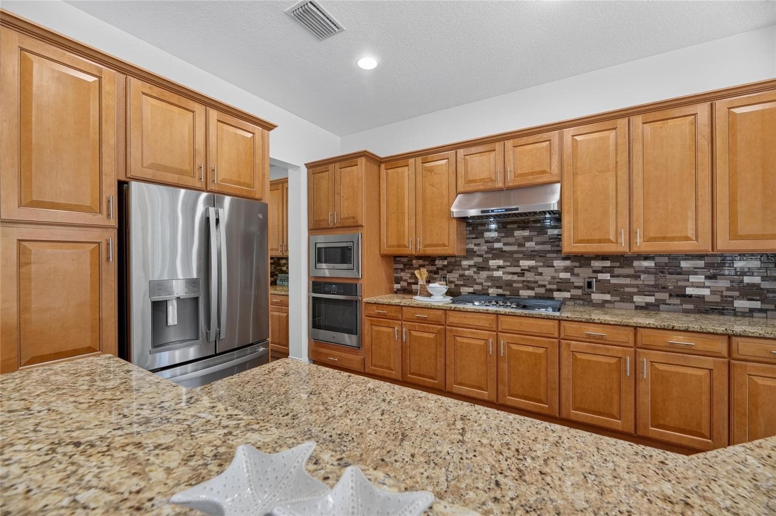 Single Family Residence at 824 ISLEBAY DR, APOLLO BEACH, photo 34 of 100