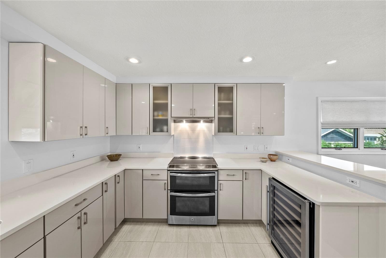 Double Oven with Range Hood - 1304 PASS A GRILLE WAY, ST PETE BEACH