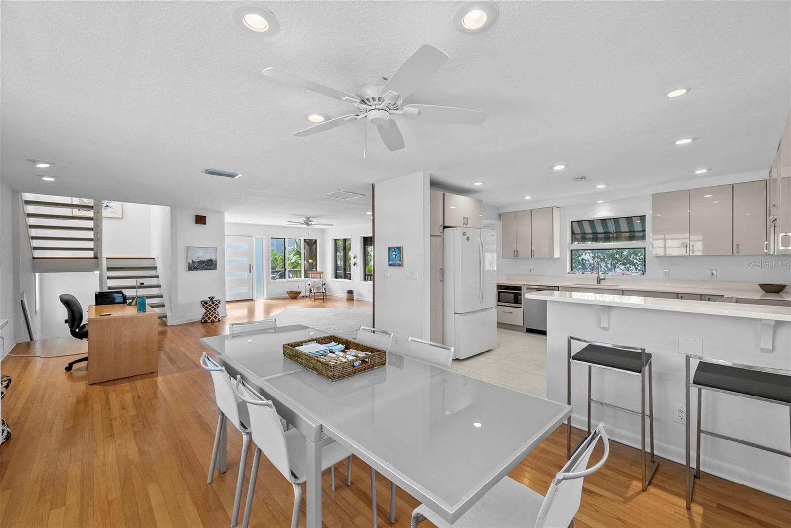 Dining Room - 1304 PASS A GRILLE WAY, ST PETE BEACH