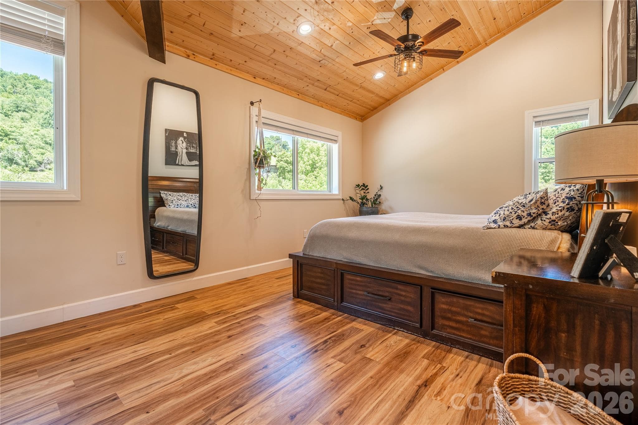 Large Primary Bedroom - 793 State Highway 197 South, Burnsville