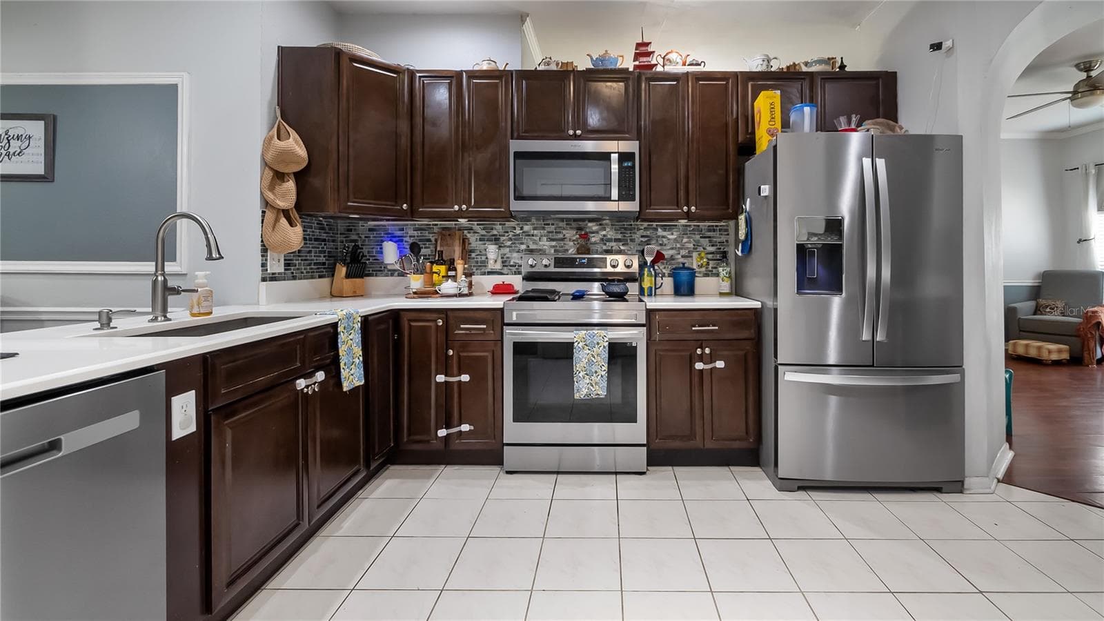 Single Family Residence at 12827 WOODBURY GLEN DR, ORLANDO, photo 16 of 42