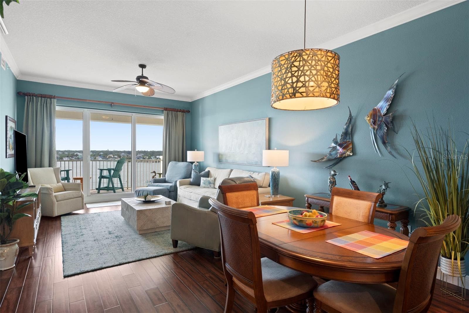 Dining room / Living Room - 17717 GULF BLVD #604, REDINGTON SHORES