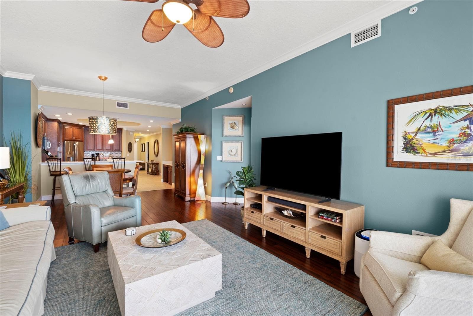 Lay out facing front door : living room to dining room, kitchen ? Hallway to right side laundry room - 17717 GULF BLVD #604, REDINGTON SHORES