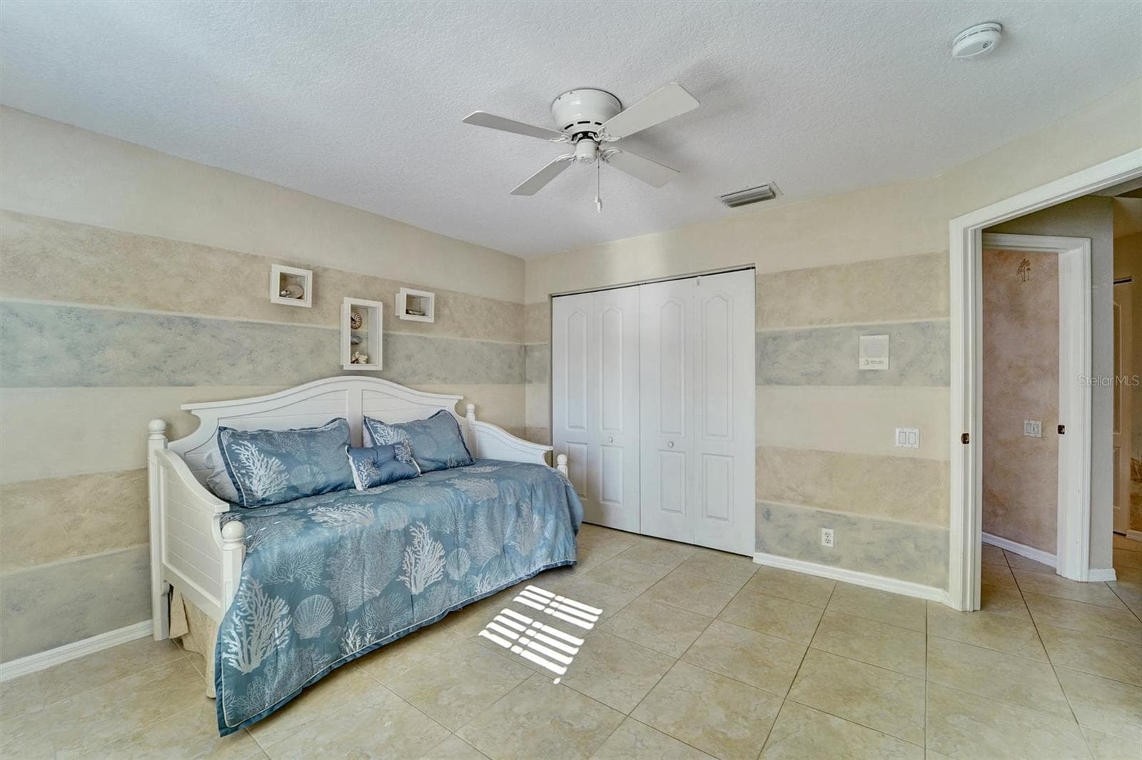 Single Family Residence at 740 SALT LAKE DR, TARPON SPRINGS, photo 20 of 46