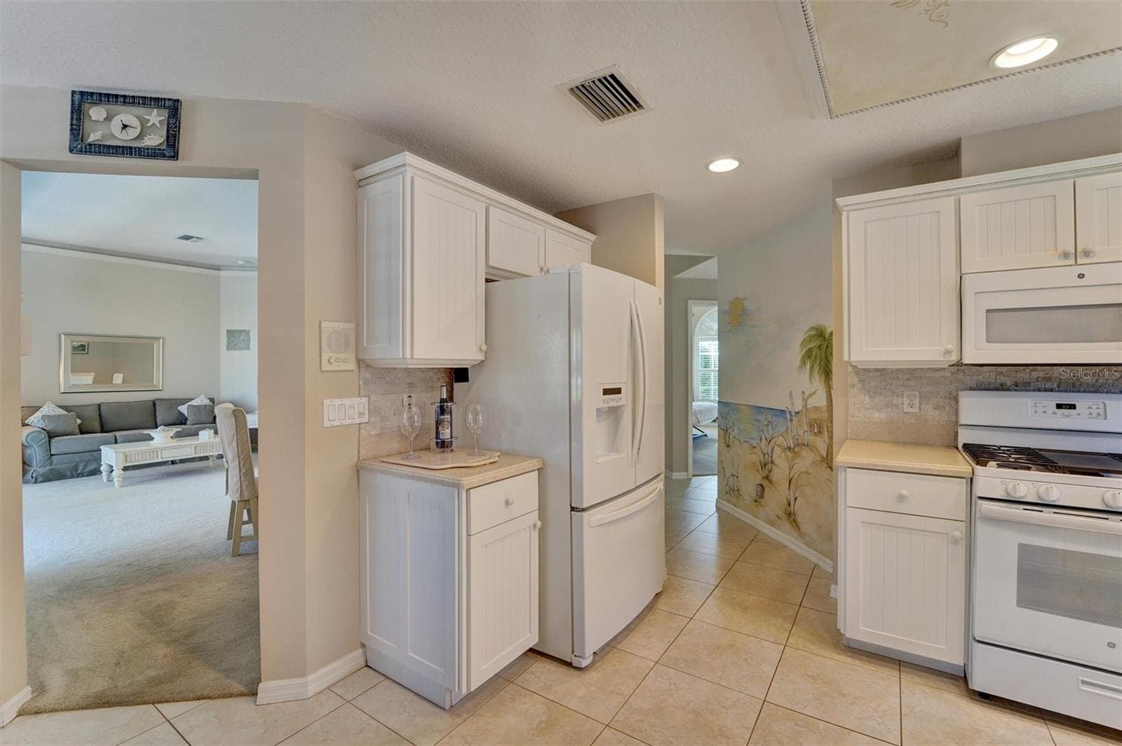 Single Family Residence at 740 SALT LAKE DR, TARPON SPRINGS, photo 23 of 46