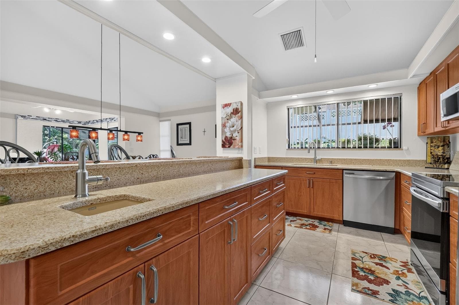 Single Family Residence at 21 TOWNHILL DR, EUSTIS, photo 12 of 31