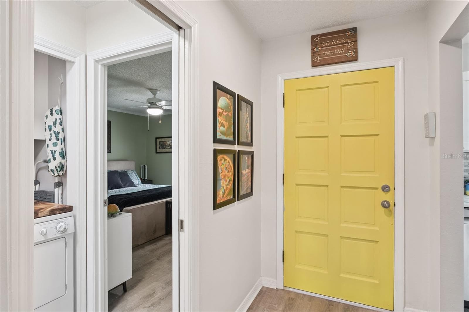Front entry door - 1112 VILLA LN #84, APOPKA