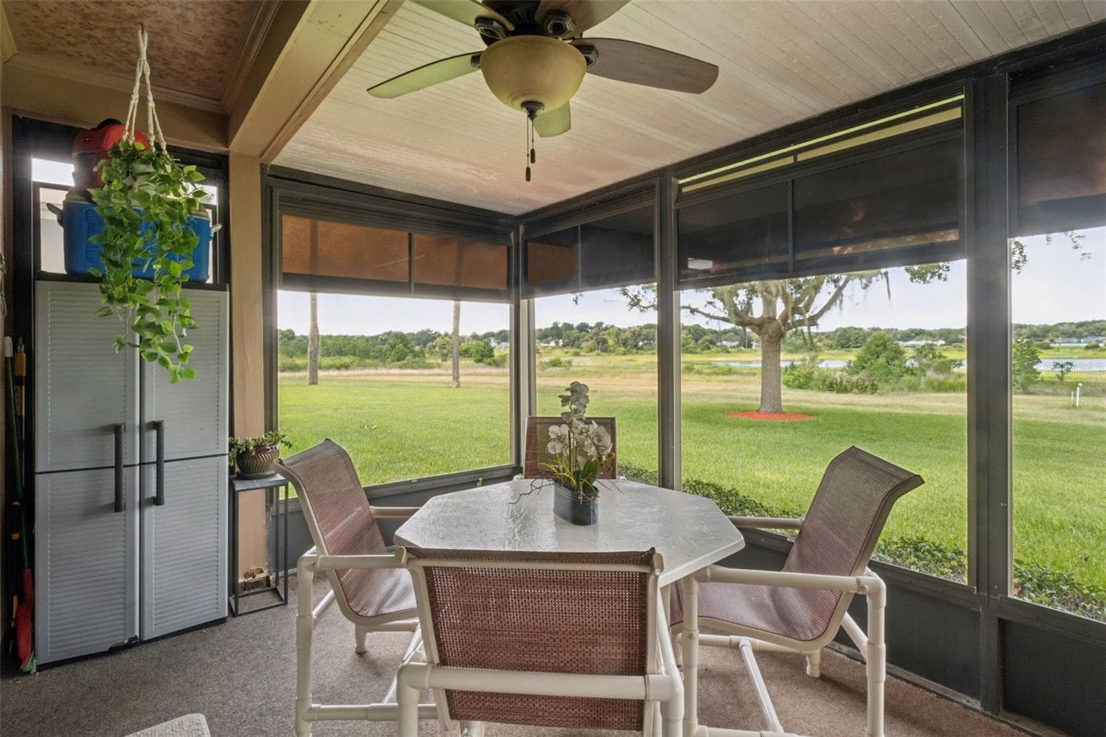 Lanai overlooking the Lake Alden - 1112 VILLA LN #84, APOPKA