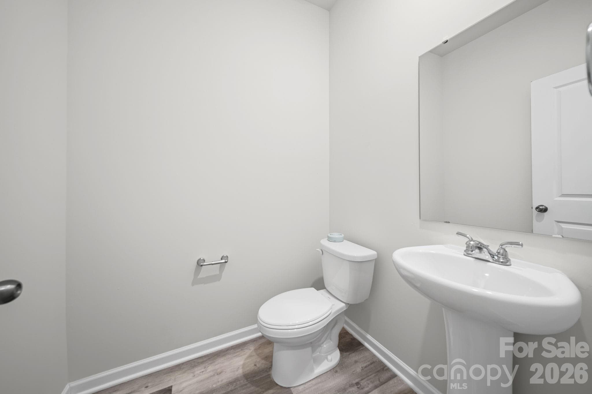Powder Room - 115 Shady Cove Road, Troutman