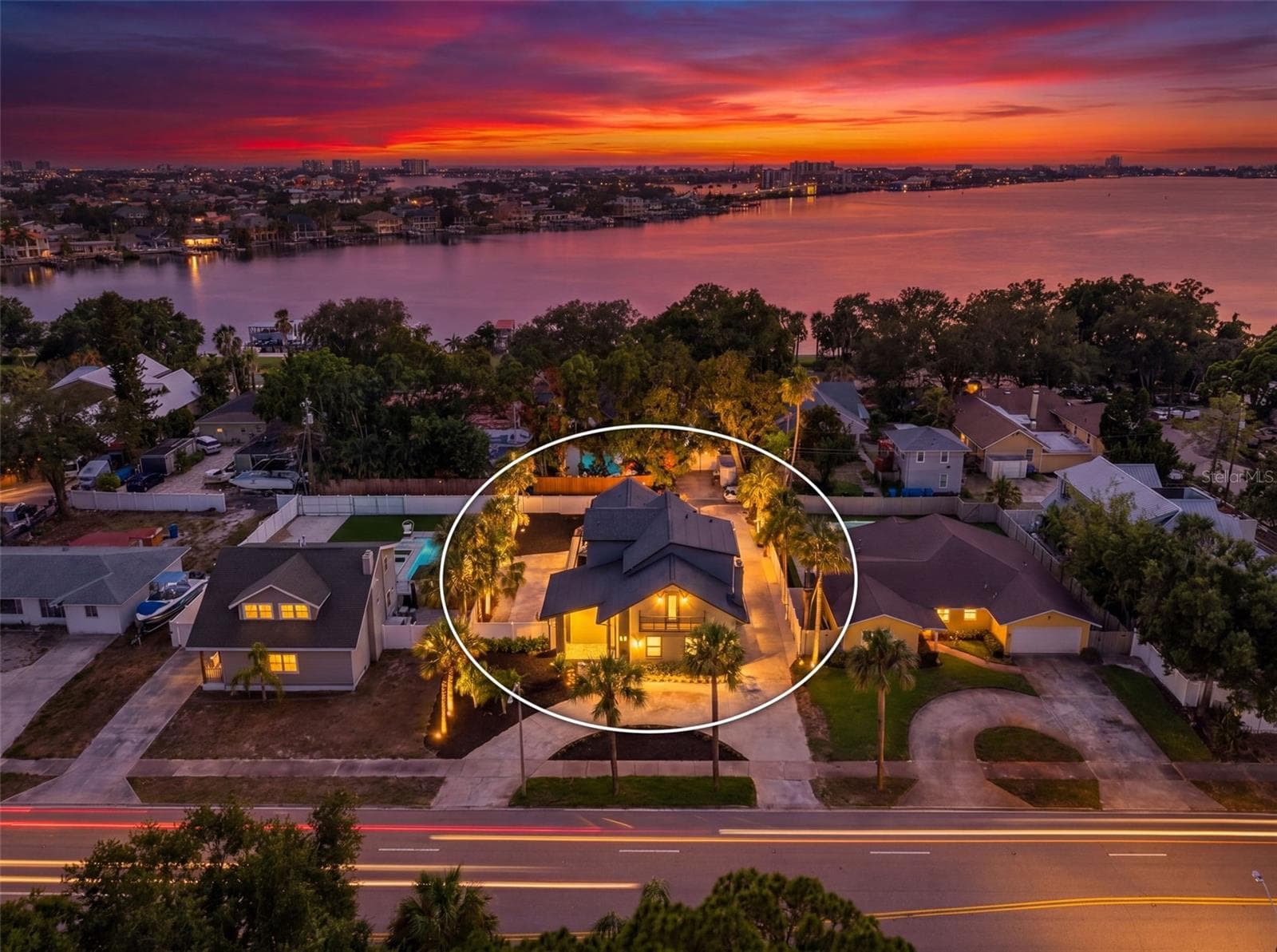 Sunset View with shot of the Boca Ciega Bay - 310 PARK ST N, ST PETERSBURG