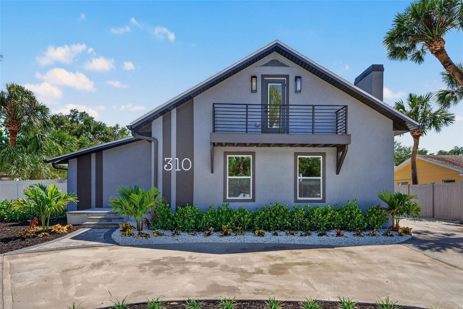Modern Graphic for address on the home - 310 PARK ST N, ST PETERSBURG