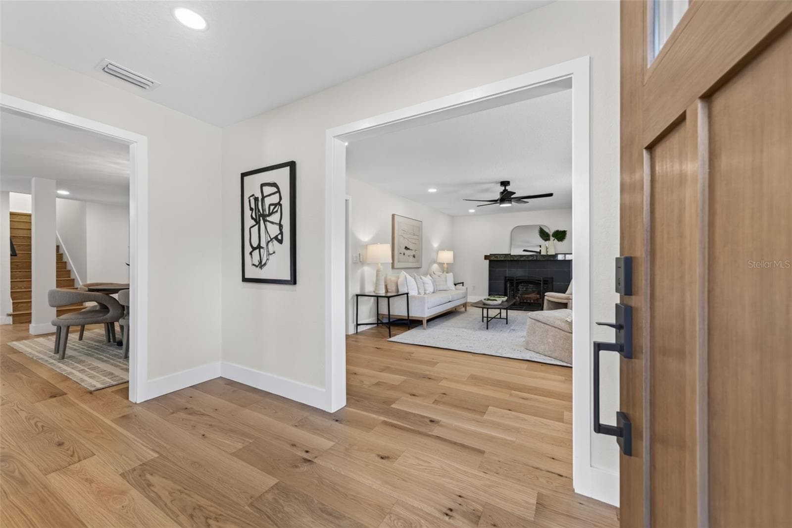 Upon entering you are in the entrance hallway - 310 PARK ST N, ST PETERSBURG