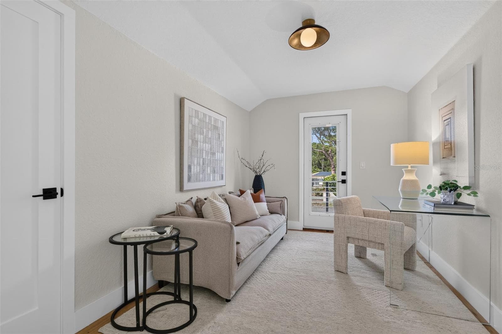 Upstairs Primary Flex Space with Storage - 310 PARK ST N, ST PETERSBURG