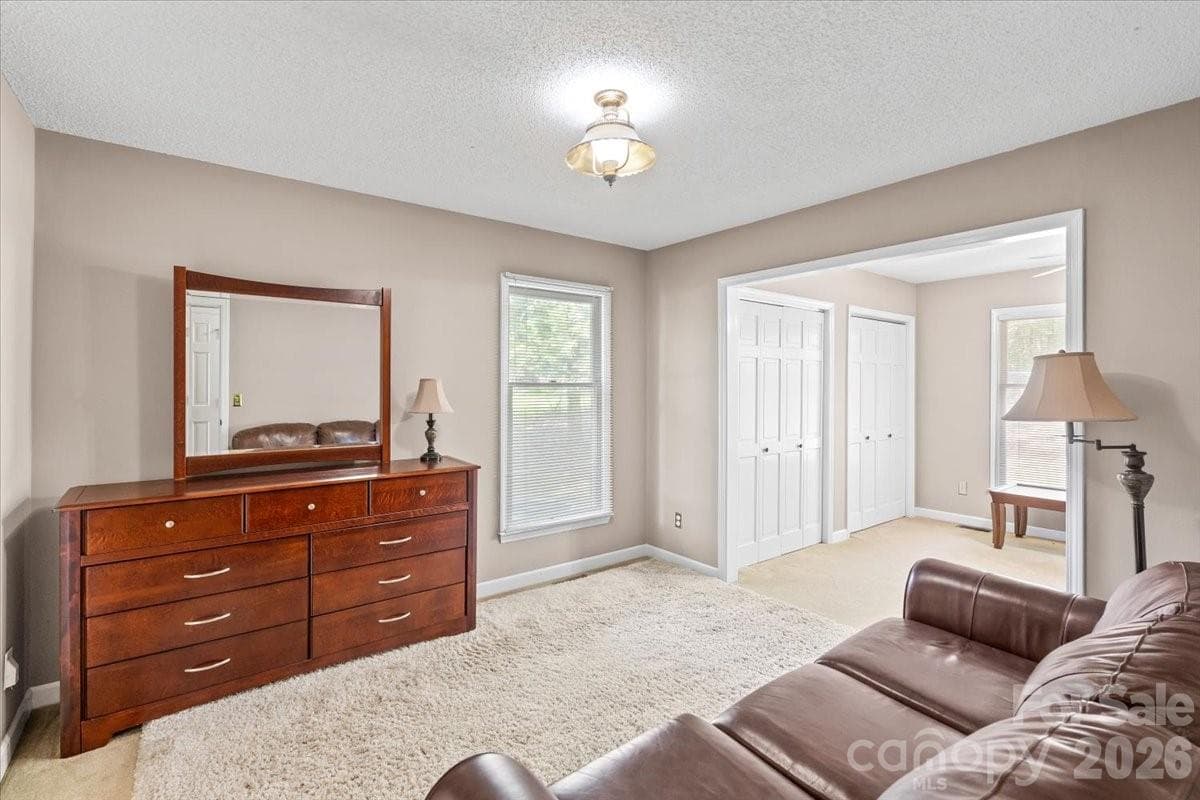 Single Family Residence at 14410 Youngblood Road, Charlotte, photo 17 of 42