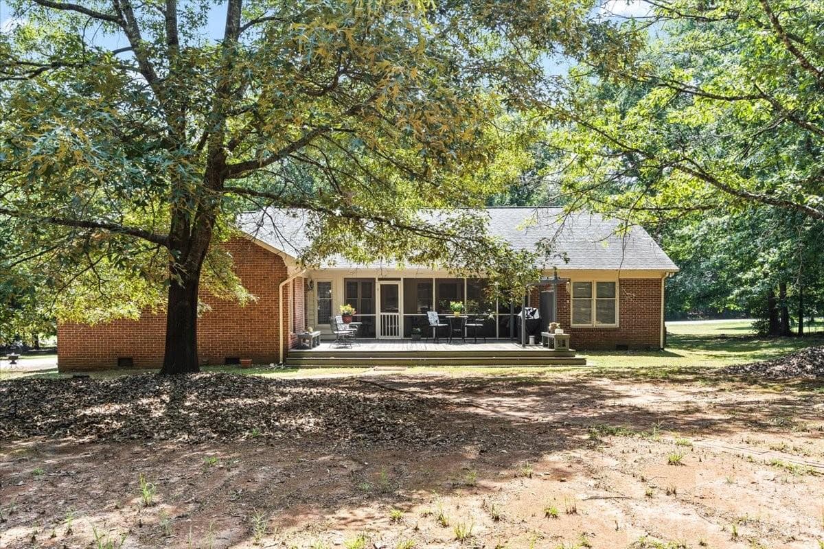 Single Family Residence at 14410 Youngblood Road, Charlotte, photo 27 of 42