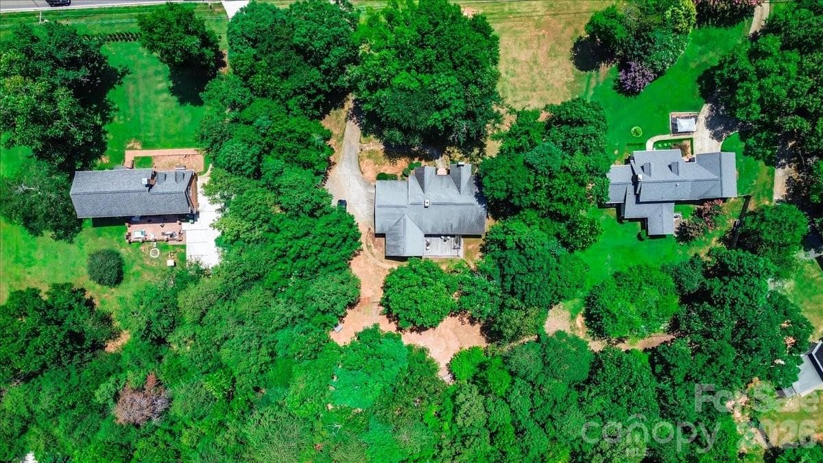 Single Family Residence at 14410 Youngblood Road, Charlotte, photo 32 of 42