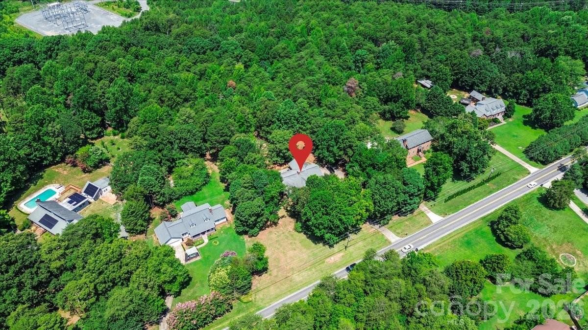 Single Family Residence at 14410 Youngblood Road, Charlotte, photo 36 of 42