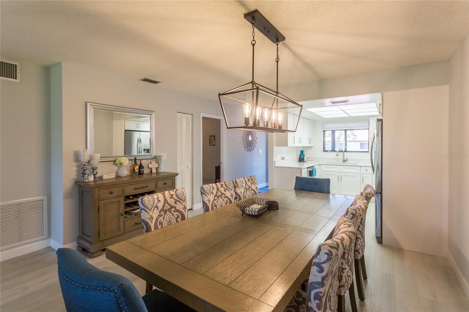 Condominium at 3500 EL CONQUISTADOR PKWY #268, BRADENTON, photo 11 of 27