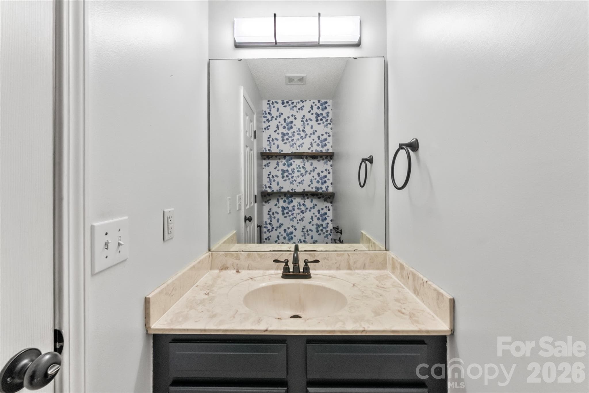 Single Family Residence at 820 Saint Andrews Place, Concord, photo 13 of 34